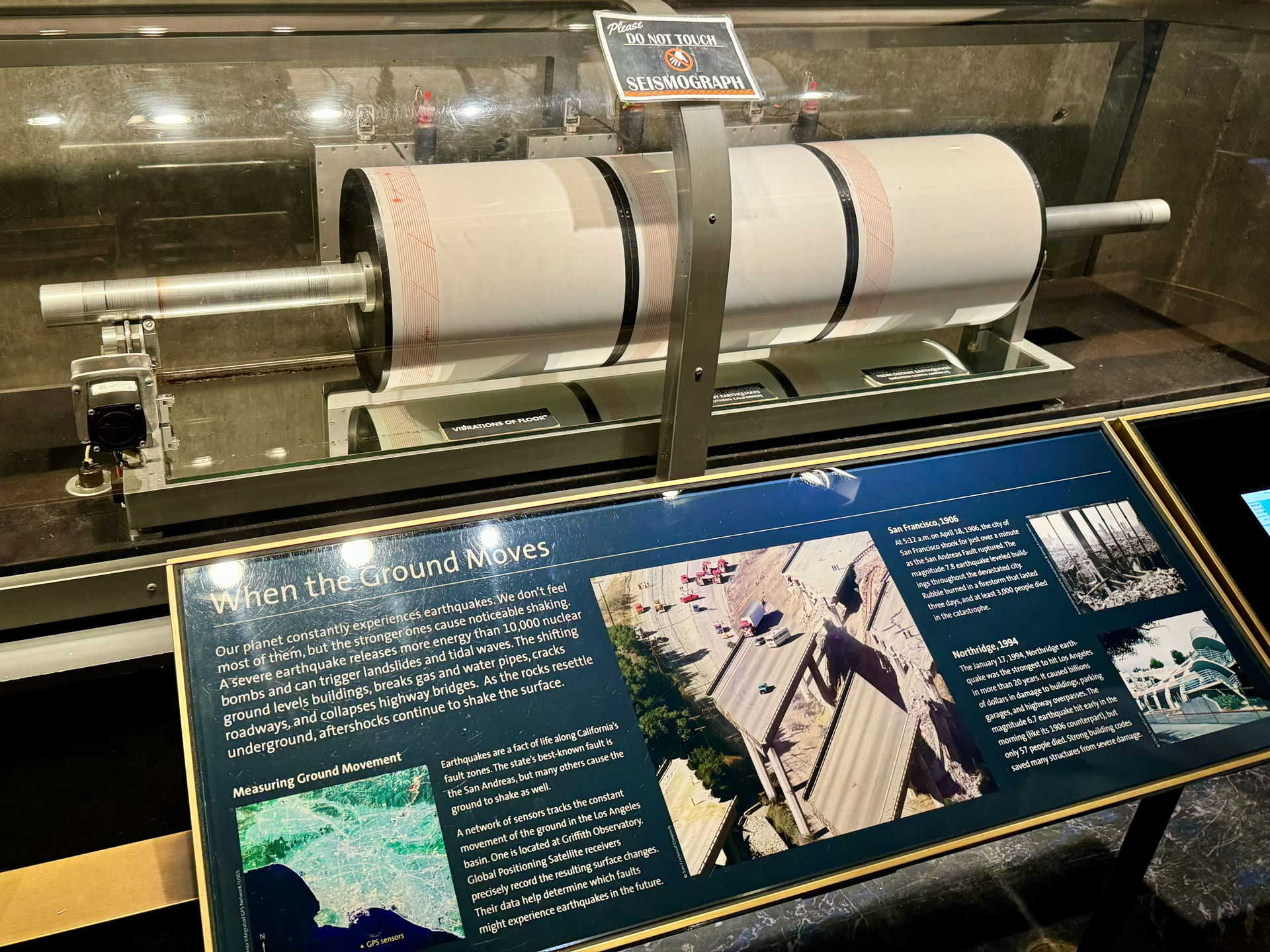 Seismograph